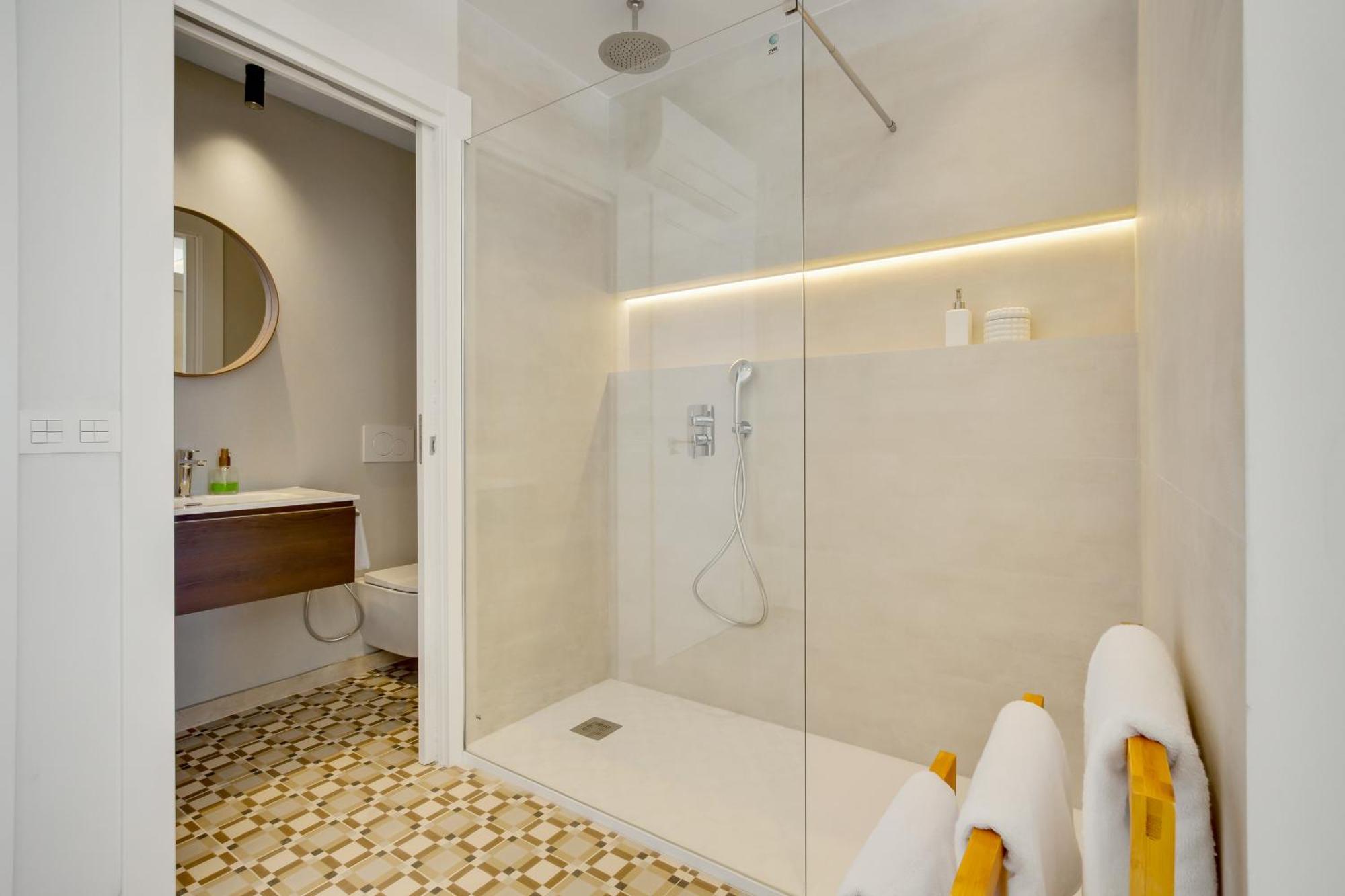 Santa Clara Modern & Exclusive Seafront Apartment 托雷莫利诺斯 外观 照片